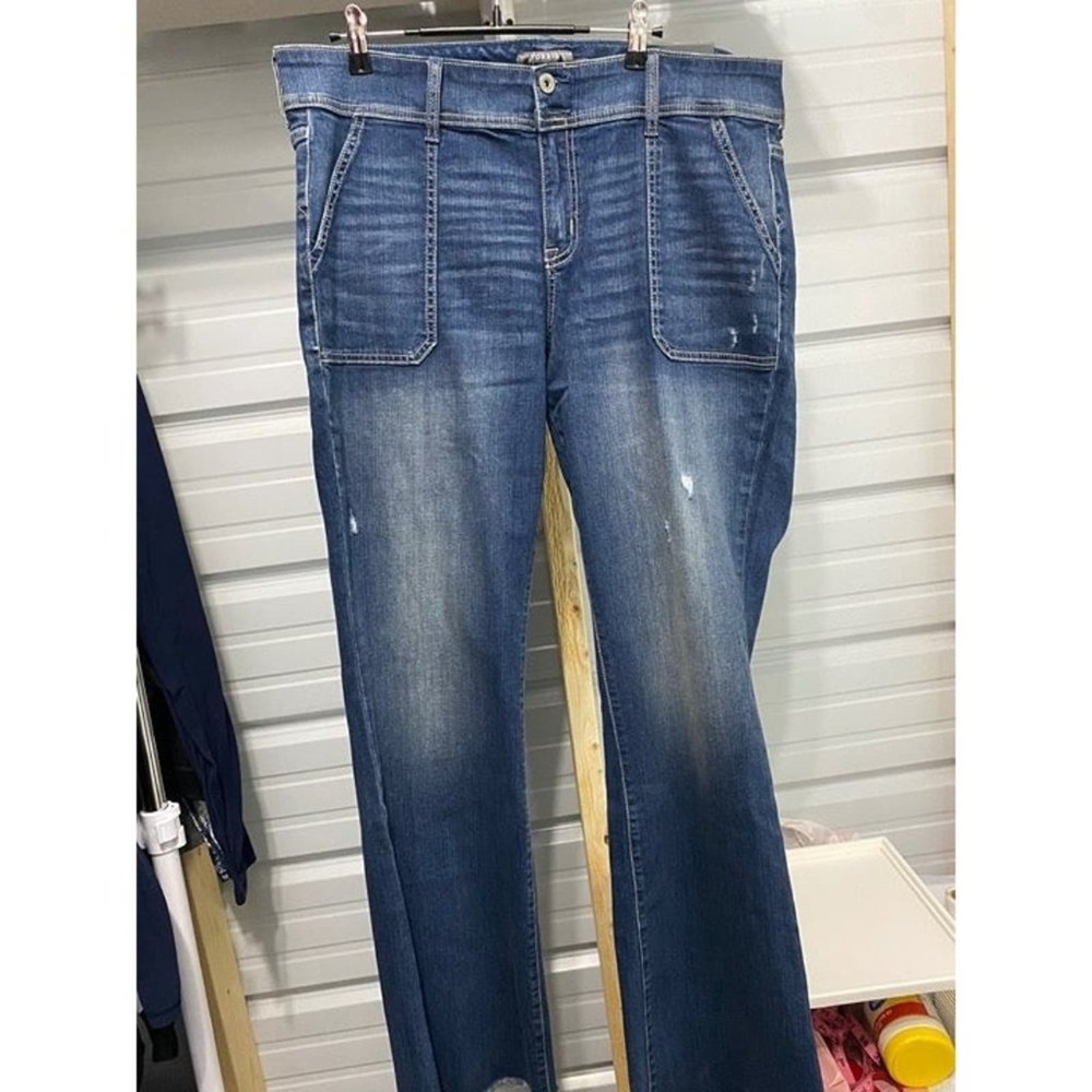 Brand New Torrid Flare Jeans Size 16T
